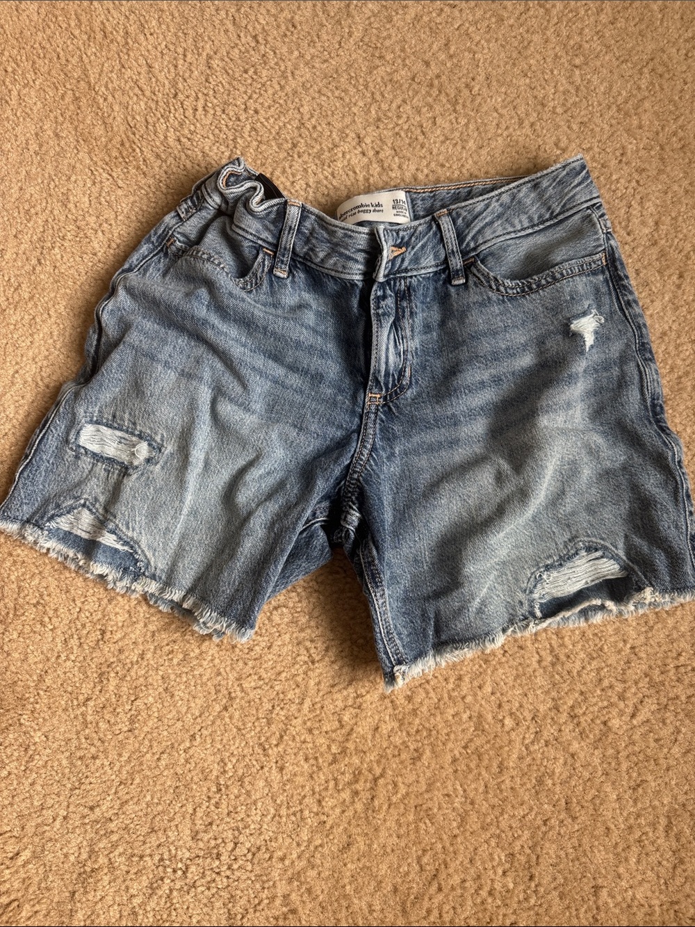 abercrombie kids light blue distressed denim shorts